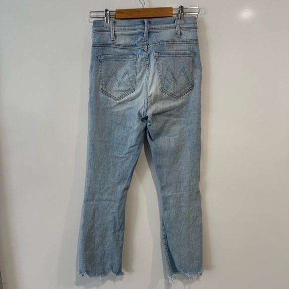 Mother Denim The Hustler Ankle Chew Jeans in Petal Pucker - Picture 7 of 13